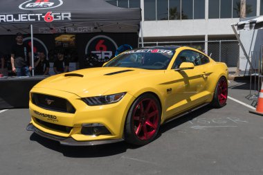 Ford Mustang 5.0 ekranda altıncı nesil