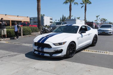Ford Mustang Gt 350 ekranda altıncı nesil