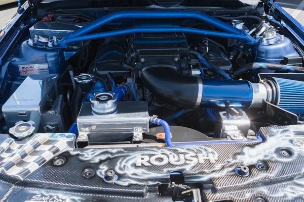 Ford Mustang motor de quinta generación en exhibición —  Fotos de Stock
