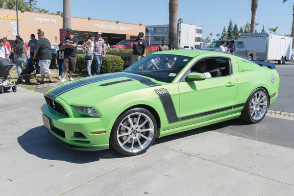 Ford Mustang Boss 302 quinta generación en exhibición — Foto de Stock