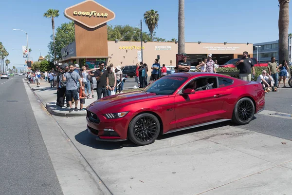 Ford Mustang 5.0 sexta generación en exhibición — Foto de Stock