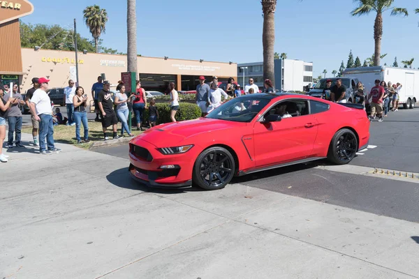 Ford Mustang Gt 350 ekranda altıncı nesil