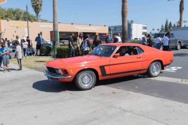 Ford Mustang ekranda