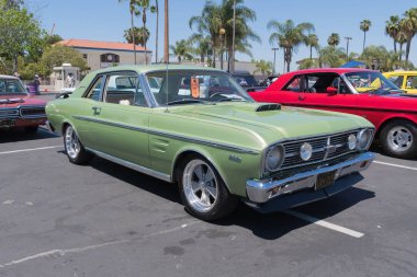 Ford Falcon 289 ekranda