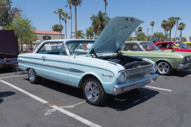 Ford Falcon Sprint ekranda