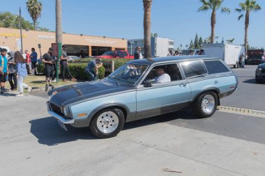 Ford Pinto vagon ekranda