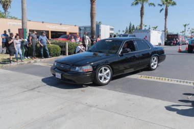 Ford Crown Victoria ekranda