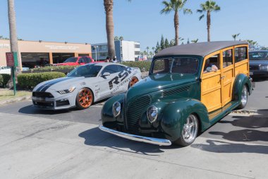 Ford Woody Wagon ekranda