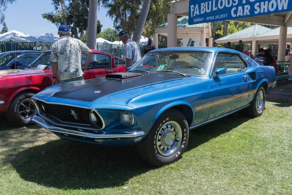 Ford Mustang Mach 1 en pantalla — Foto de Stock