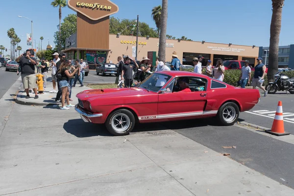 Ford Mustang GT 350 on display — Stock Photo, Image