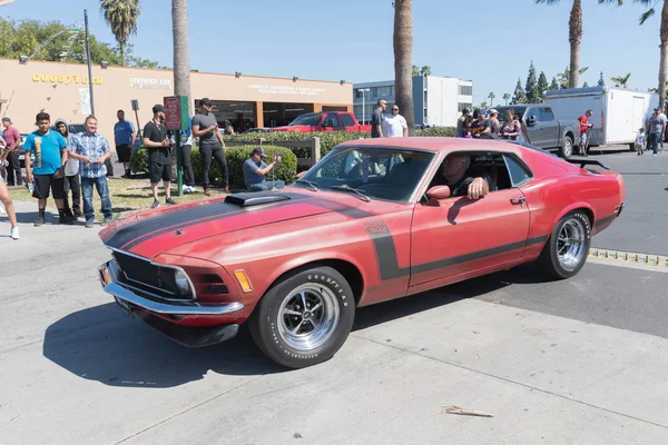 Ford Mustang Boss 302 на выставке — стоковое фото