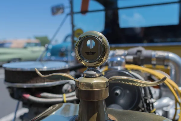 Ford TUB Touring Body ornament on display — Stock Photo, Image