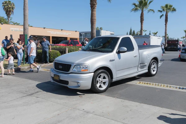 Ford Lightning на выставке — стоковое фото