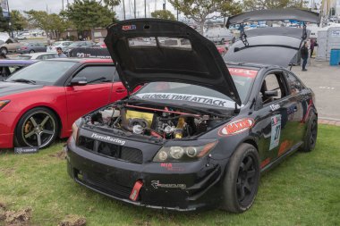 Scion tc 2008 ekranda