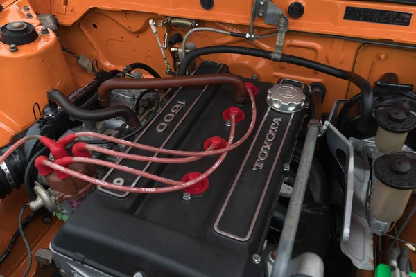 Toyota Corolla Sprinter engine 1972 on display — Stock Photo, Image