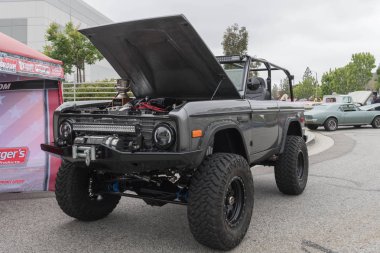 Ford Bronco ekranda