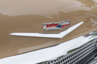 Chevrolet Impala amblemi ekranda