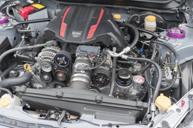 Jeep Grand Cherokee motoru ekranda