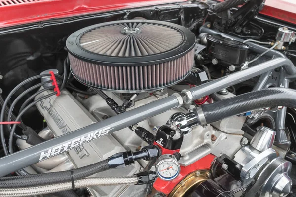 Chevrolet Nova Motor wird ausgestellt — Stockfoto