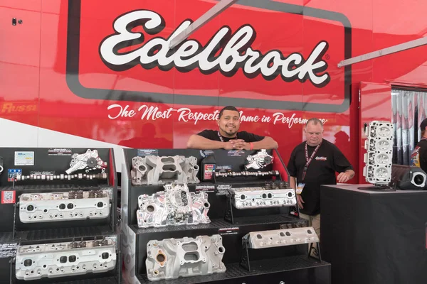 Edelbrock stand ekranda — Stok fotoğraf