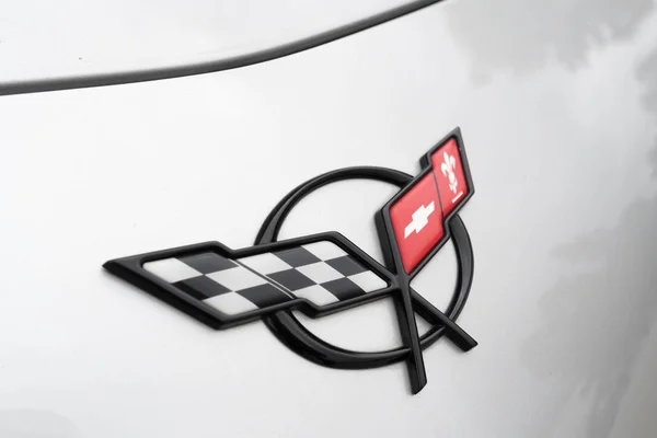 Chevrolet Corvette Z06 emblem on display — Stock Photo, Image