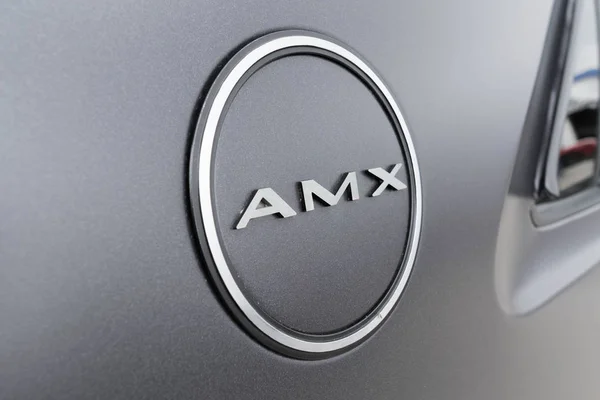 AMC AMX emblema 1970 en la pantalla — Foto de Stock