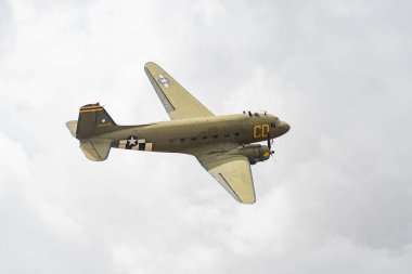 Douglas C-47 Skytrain ekranda