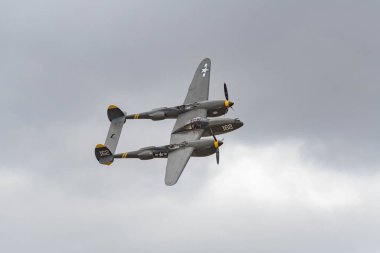 Lockheed P-38 Lightning ekranda