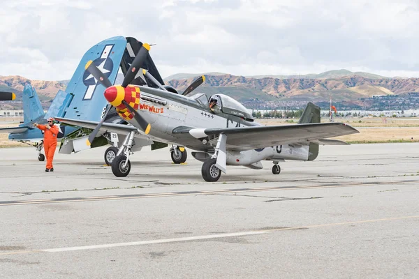 Le P-51D Mustang G4-U nord-américain exposé — Photo