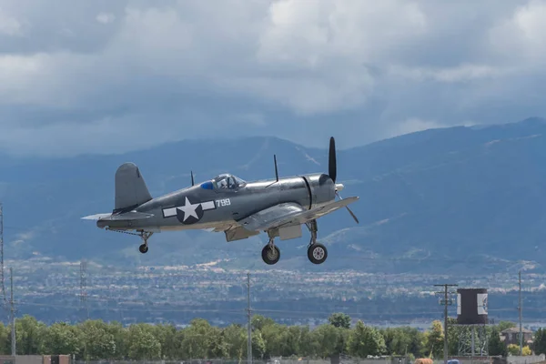 Acheté F4U-1A Corsair exposé — Photo