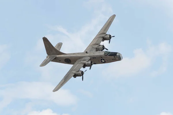 B-25 j ミッチェル写真ファニー表示 — ストック写真