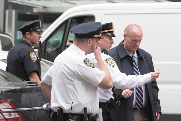 Police officers on the streets — Stock Photo, Image