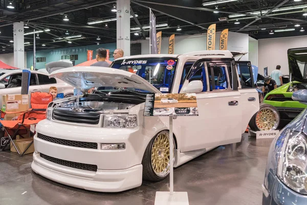 Scion xb ekranda