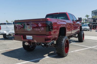 GMC Denali Hd Dub göstermek tur sırasında ekranda