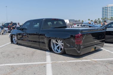 Chevrolet Silverado Dub göstermek tur sırasında ekranda