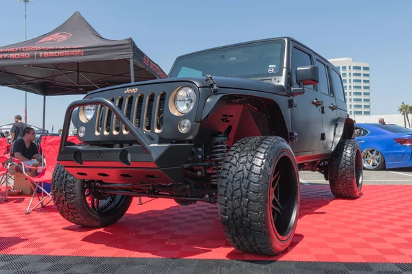 Jeep Wrangler Dub göstermek tur sırasında ekranda