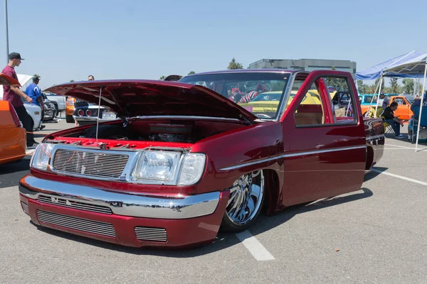 Özel kamyon Dub göstermek tur sırasında ekranda