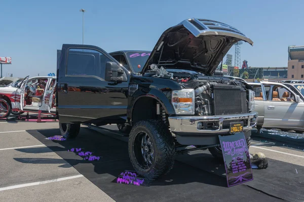 Ford F-250 Dub göstermek tur sırasında ekranda