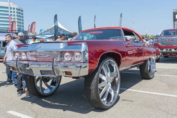 Chevrolet Impala Dub göstermek tur sırasında ekranda