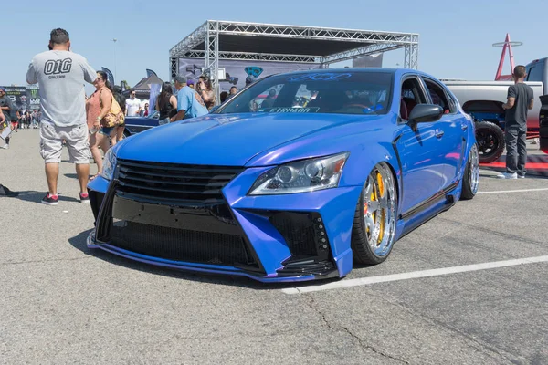 Lexus auf Dub-Show-Tour — Stockfoto