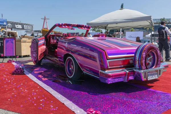 Buick Cabrio Dub göstermek tur sırasında ekranda