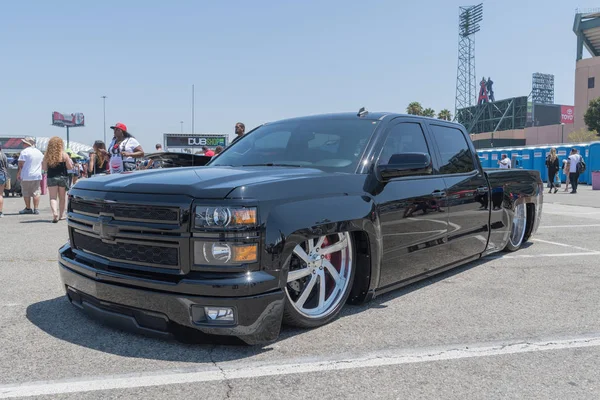 Chevrolet Silverado na displeji během Dub Show Tour — Stock fotografie