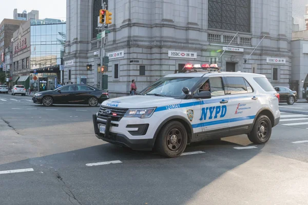纽约警察局纽约警察局，街上的车辆 — 图库照片