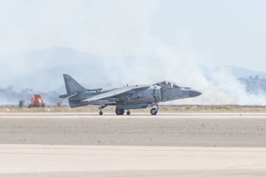 Boeing Av-8b Harrier II Miramar hava Fuarı'nda gerçekleştirme