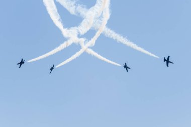 Vatansever L-39 Jet Miramar hava Fuarı'nda performans takım