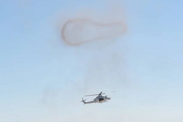 Uh-1y Gift-Kampfhubschrauber bei der Flugshow in Miramar — Stockfoto