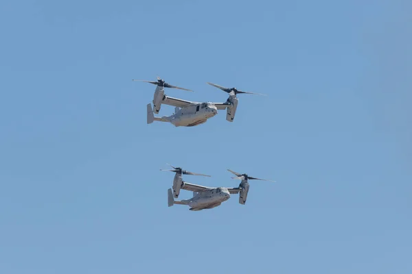 Bell Boeing MV-22 Osprey performing at the Miramar Air Show — Stock Photo, Image
