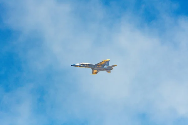 Синие ангелы ВМС США выступают на авиасалоне "Мирамар" — стоковое фото