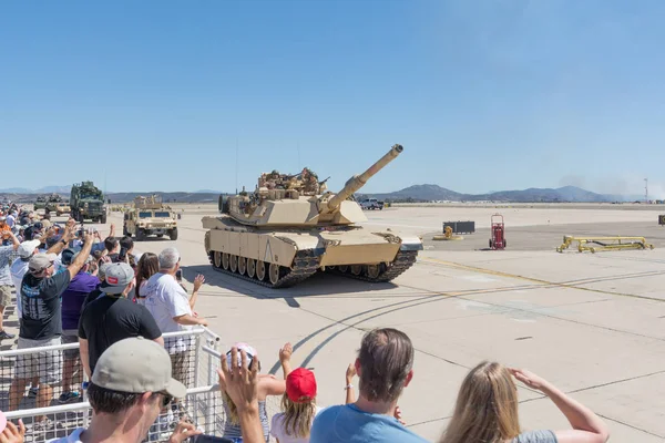 Veicoli militari al Miramar Air Show — Foto Stock