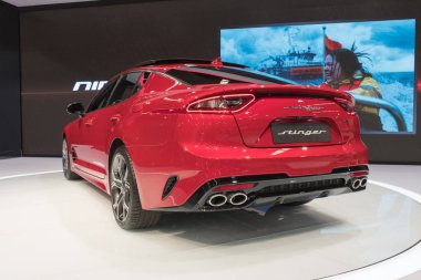 Kia Stinger ekranda